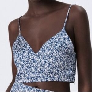 Zara Floral V-Neck Spaghetti Strap Crop Top - Blue